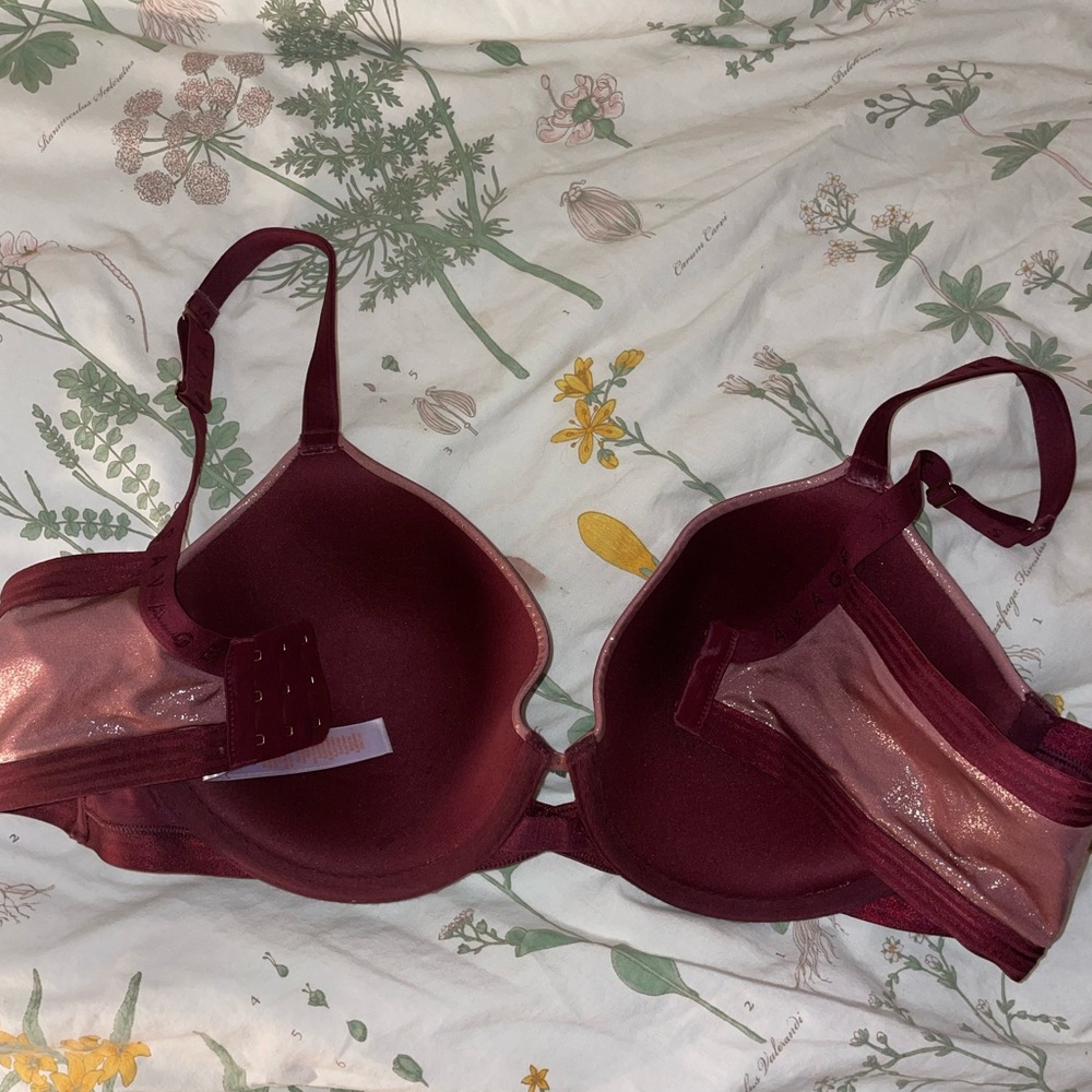 Shimmery T-Shirt Padded Bra - Picture 2 of 4